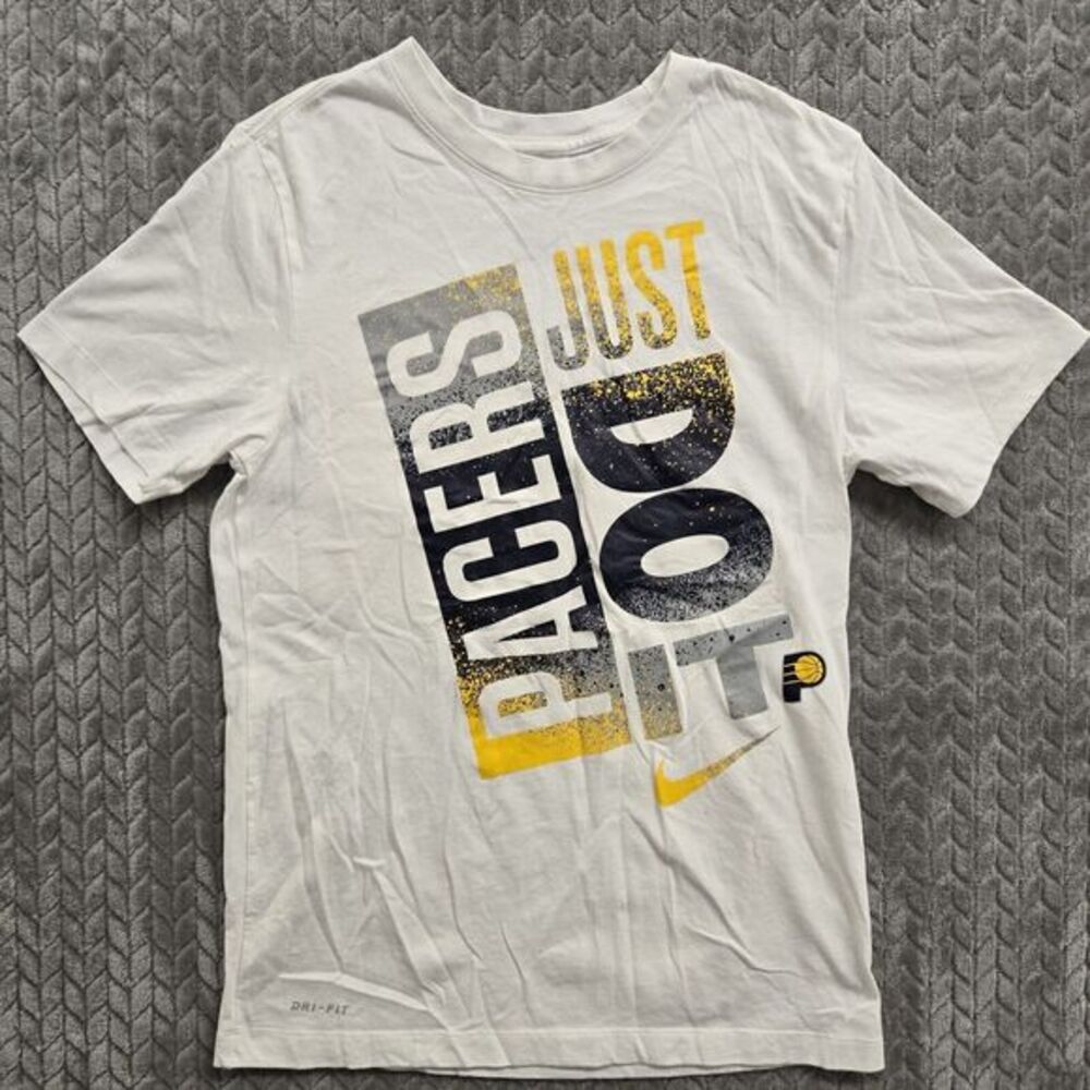 Nike Dri-Fit NBA Indiana Pacers Men's White Graphic Print Tee Shirt Size Small